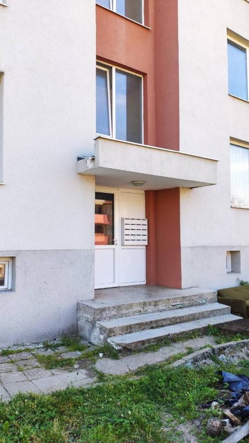Lidda Belogradchik- 1Room Flat In Residential Area 外观 照片