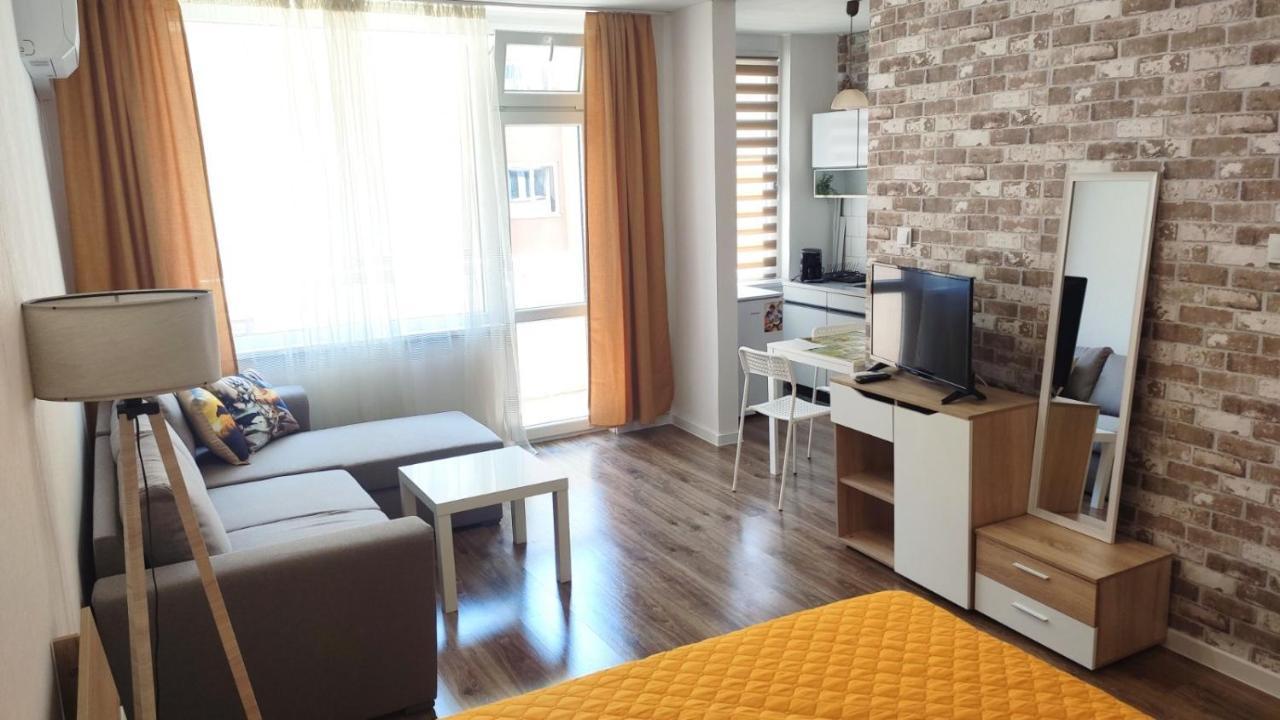 Lidda Belogradchik- 1Room Flat In Residential Area 外观 照片